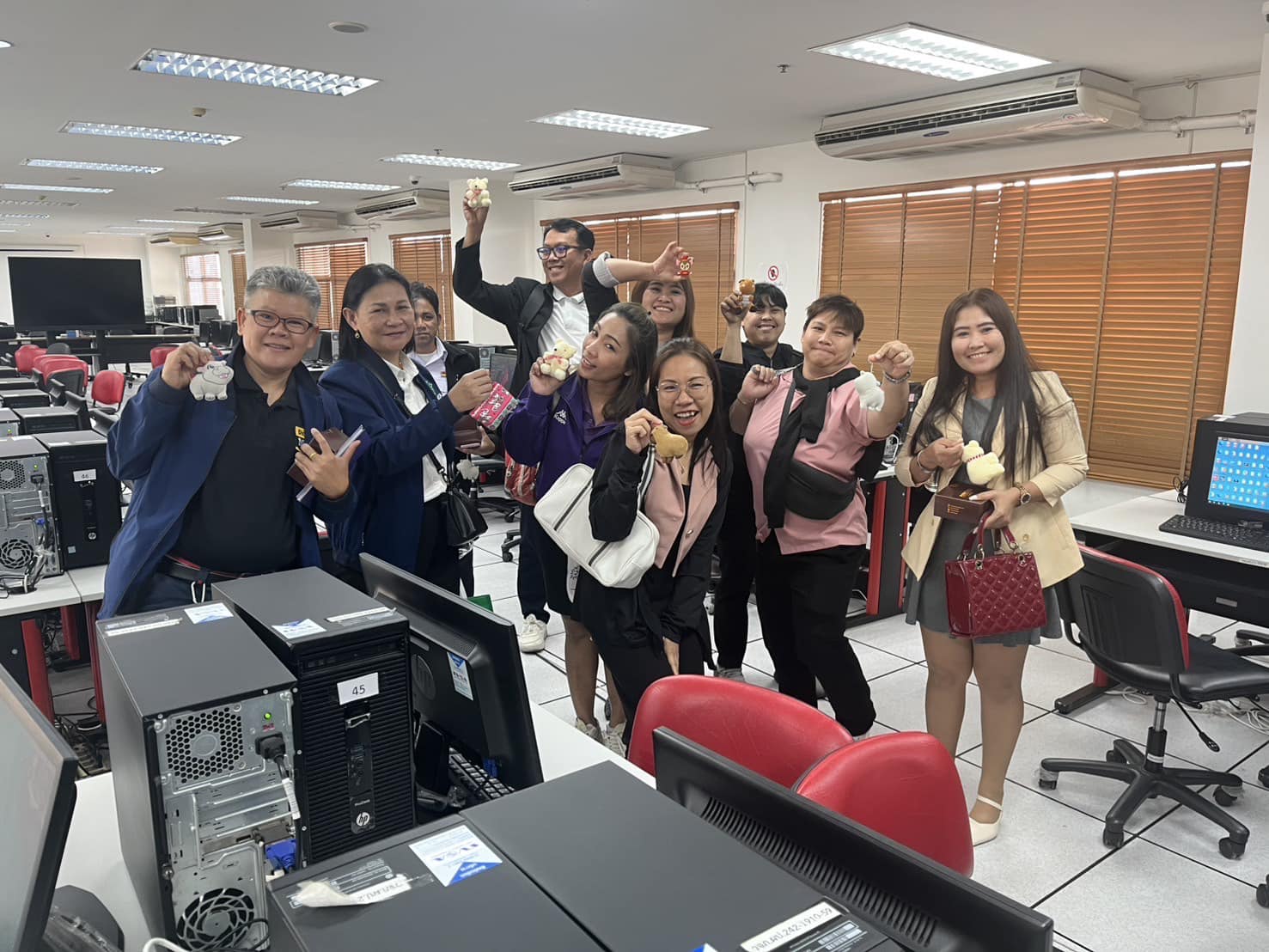 พิธีเปิดโครงการพัฒนาทักษะดิจิทัลให้กับบุคลากร (Digital Capability Building) และสื่อสารการแปลงแผนสู่การปฏิบัติ เพื่อซักซ้อมความเข้าใจโปรแกรมประยุกต์ (Application) ในปัจจุบัน ครั้งที่ 2